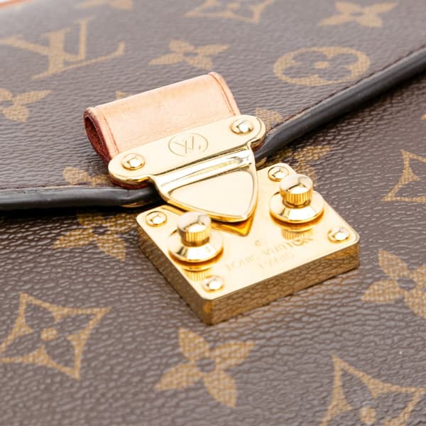 Pre-owned Louis Vuitton Monogram Pochette Metis Brown