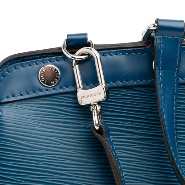 Pre-owned Louis Vuitton Epi Brea MM Blue