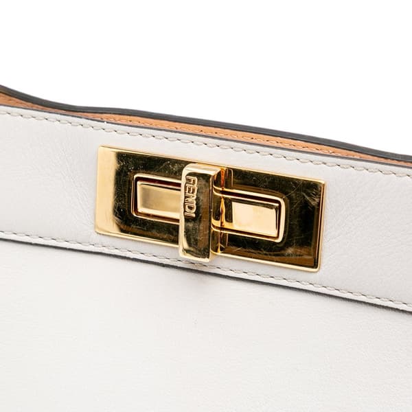 Pre-owned Fendi Medium Leather Peekaboo ISeeU Satchel White