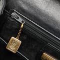 Miniatyrbild 9 av 10: Pre-owned Gucci Calfskin Bakelite Night Black
