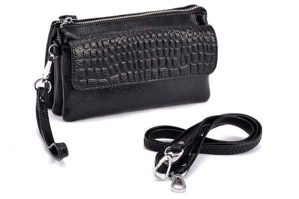 Clutch/väska med axel- och handtag