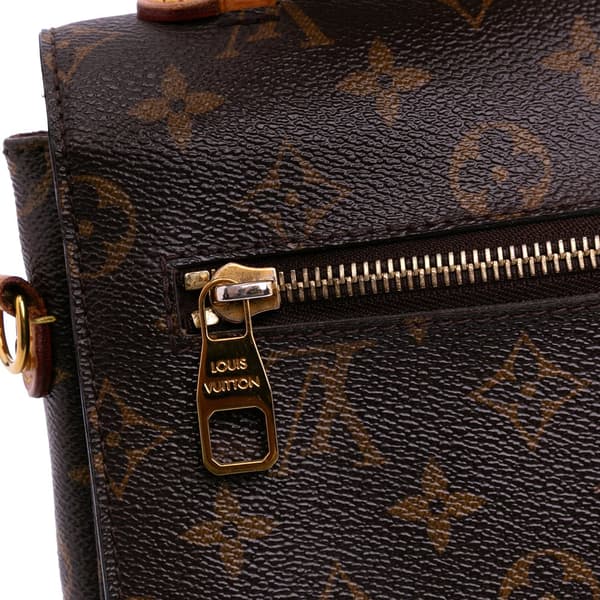 Pre-owned Louis Vuitton Monogram Pochette Metis Brown