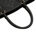 Miniatyrbild 8 av 10: Pre-owned Louis Vuitton Monogram Empreinte Onthego GM Black