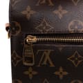 Miniatyrbild 7 av 10: Pre-owned Louis Vuitton Monogram Pochette Metis Brown