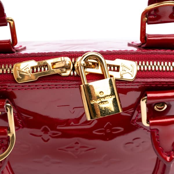 Pre-owned Louis Vuitton Monogram Vernis Alma BB Red