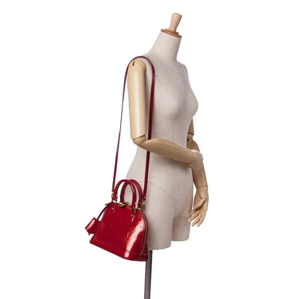 Pre-owned Louis Vuitton Monogram Vernis Alma BB Red