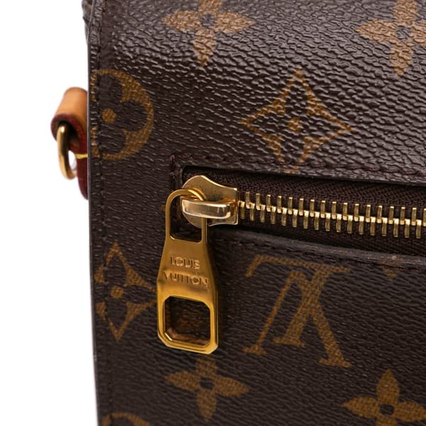 Pre-owned Louis Vuitton Monogram Pochette Metis Brown