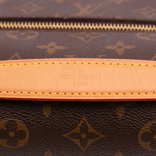Pre-owned Louis Vuitton Monogram Pochette Metis Brown