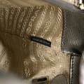 Miniatyrbilde 6 av 10: Pre-owned Prada Medium Saffiano Lux Open Promenade Satchel Silver