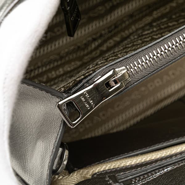 Pre-owned Prada Medium Saffiano Lux Open Promenade Satchel Silver
