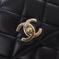 Miniatyrbild 6 av 10: Pre-owned Chanel Medium Lambskin Trendy CC Top Handle Bag Black