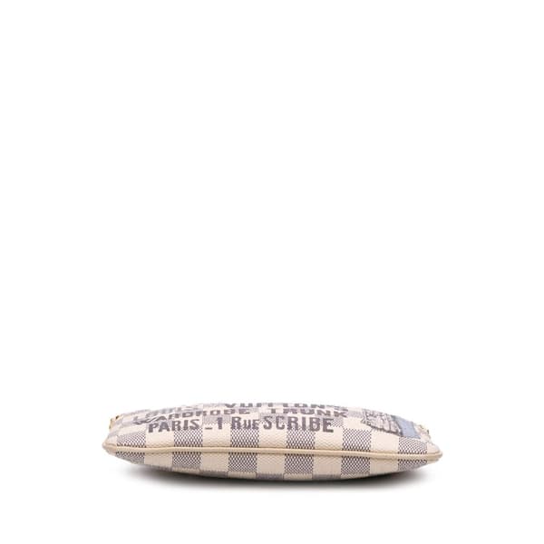 Pre-owned Louis Vuitton Damier Azur Trunks Labels Pochette Milla MM White