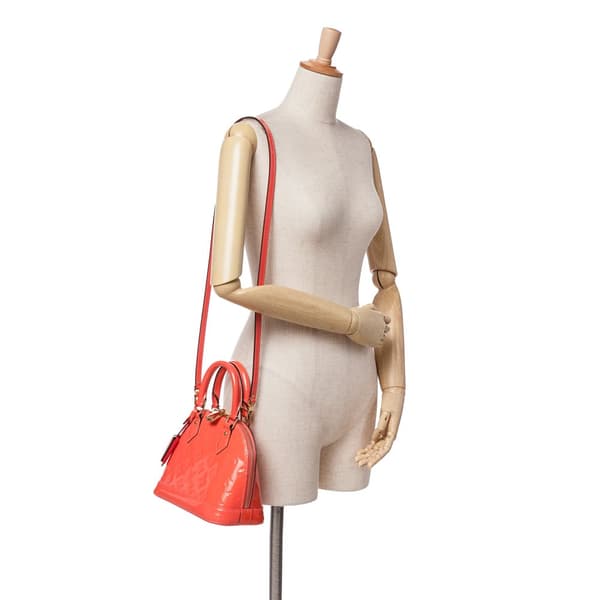 Pre-owned Louis Vuitton Monogram Vernis Alma BB Red