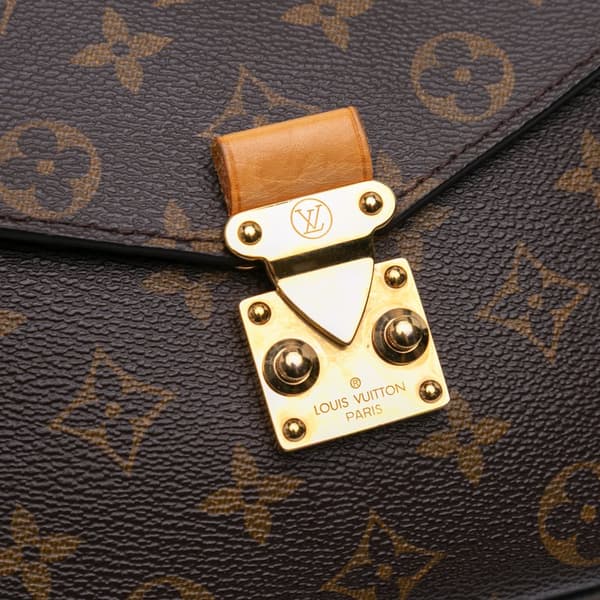 Pre-owned Louis Vuitton Monogram Pochette Metis Brown