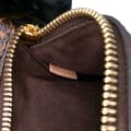 Miniatyrbilde 6 av 10: Pre-owned Louis Vuitton Monogram Pochette Metis Brown