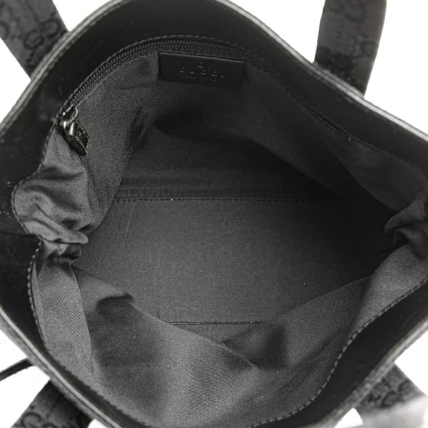 Pre-owned Gucci GG Canvas Handbag Black