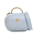 Pikkukuva 1 / 10: Pre-owned Chanel Quilted Lambskin CC Bubble Vanity Case With Chain Blue