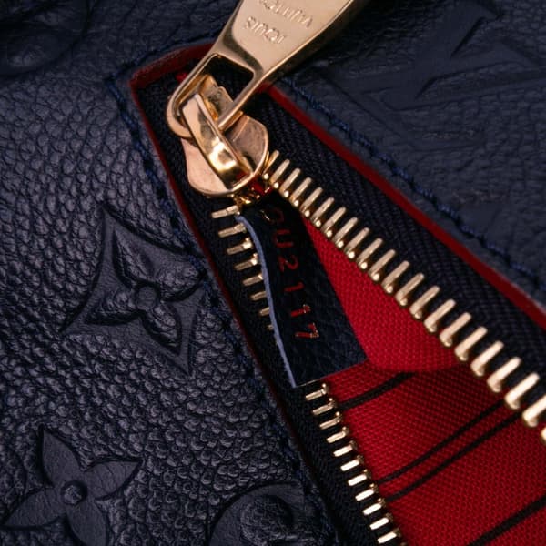 Pre-owned Louis Vuitton Monogram Empreinte Pochette Metis Blue