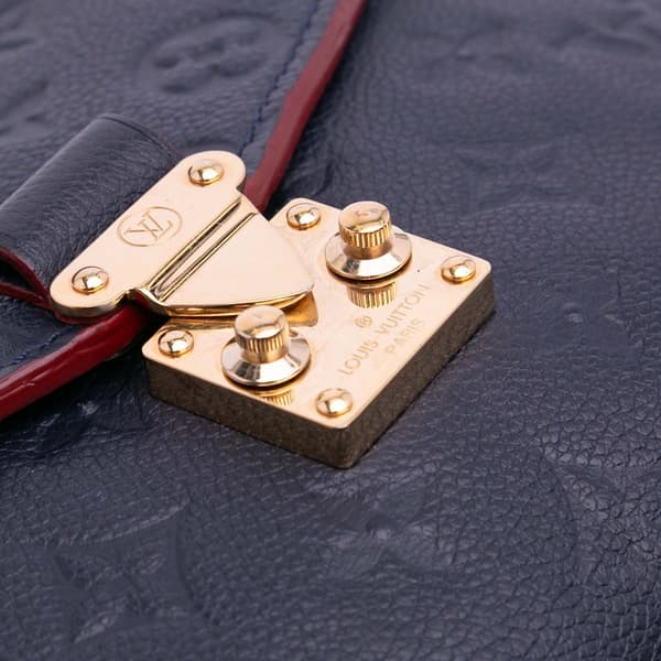 Pre-owned Louis Vuitton Monogram Empreinte Pochette Metis Blue