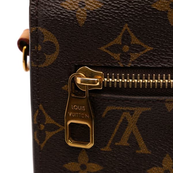 Pre-owned Louis Vuitton Monogram Pochette Metis Brown