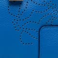 Miniatyrbild 9 av 10: Pre-owned LOEWE Limited Edition Leather Amazona 28 Blue