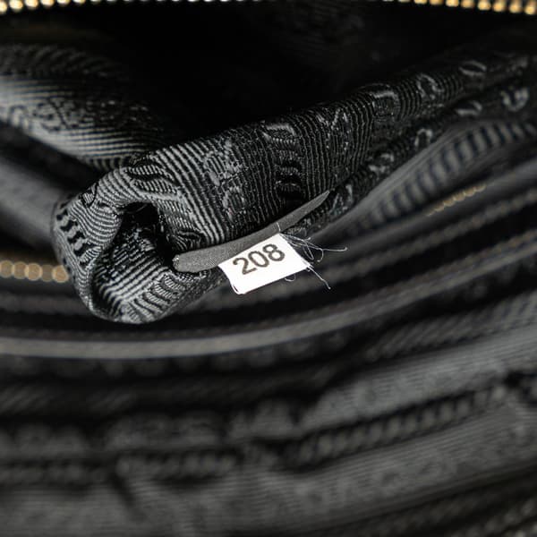 Pre-owned Prada Vitello Shine Satchel Black