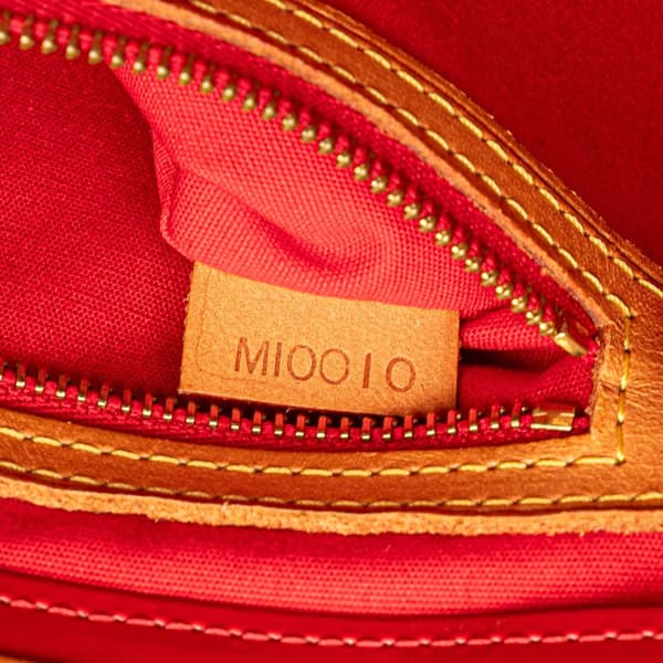Pre-owned Louis Vuitton Monogram Vernis Reade PM Red