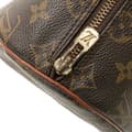 Miniatyrbillede 8 af 10: Pre-owned Louis Vuitton Monogram Papillon 26 Brown