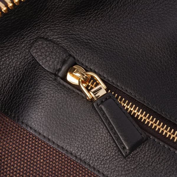 Pre-owned Prada Medium Soft Grain Leather Shopping Bag Black
