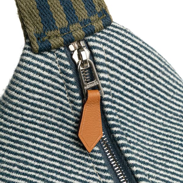 Pre-owned Hermès Small Wool Bride A Brac H Natte Case Blue