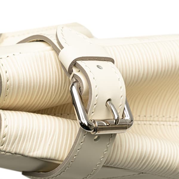Pre-owned Louis Vuitton Epi Passy PM White