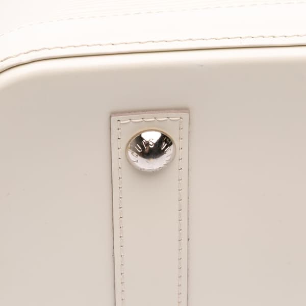 Pre-owned Louis Vuitton Epi Alma PM White