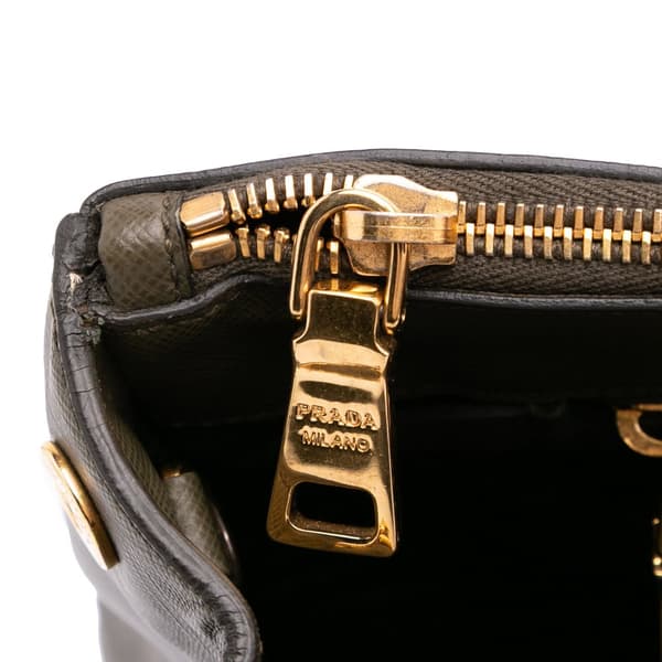 Pre-owned Prada Medium Saffiano Lux Galleria Double Zip Green