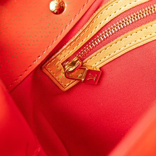 Pre-owned Louis Vuitton Monogram Vernis Reade PM Red