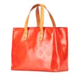 Miniatyrbillede 2 af 10: Pre-owned Louis Vuitton Monogram Vernis Reade PM Red