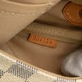 Miniatyrbillede 6 af 10: Pre-owned Louis Vuitton Damier Azur Favorite PM White