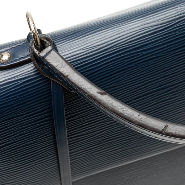 Pre-owned Louis Vuitton Epi Cluny MM Blue