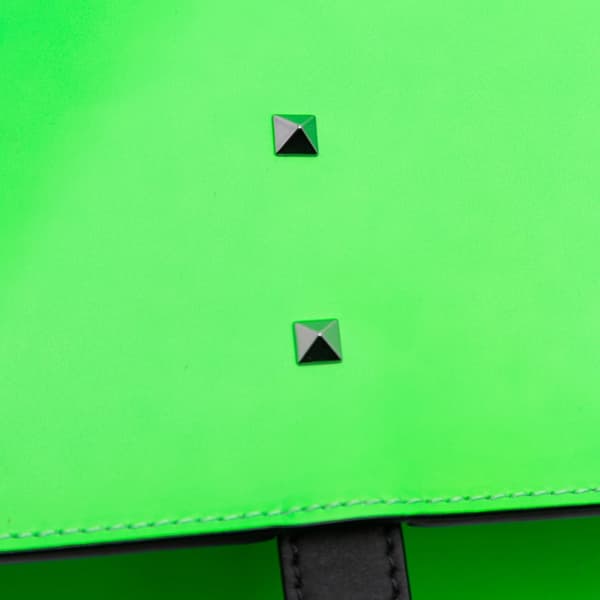 Pre-owned Valentino Leather VLTN Satchel Green