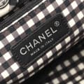 Miniatyrbillede 4 af 10: Pre-owned Chanel Small Canvas Printed CC Gingham Handbag Black