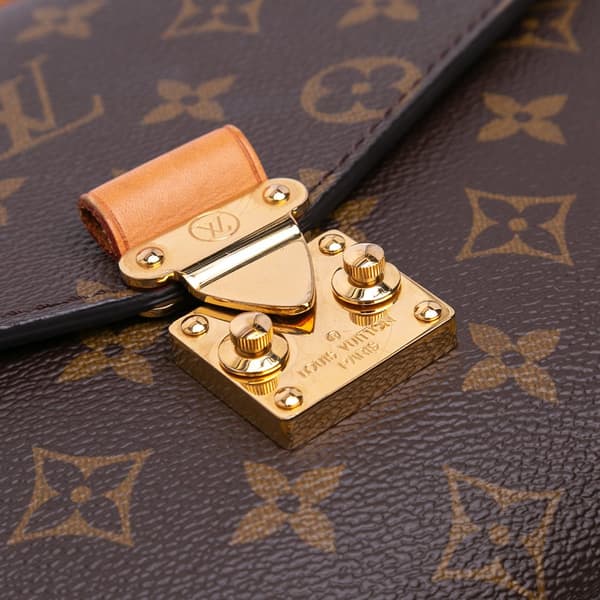 Pre-owned Louis Vuitton Monogram Pochette Metis Brown