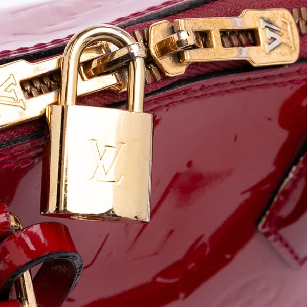 Pre-owned Louis Vuitton Monogram Vernis Alma BB Red