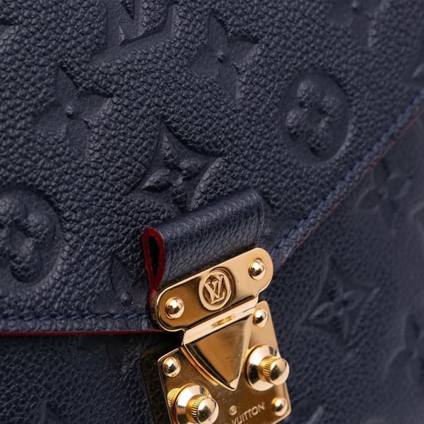 Pre-owned Louis Vuitton Monogram Empreinte Pochette Metis Blue