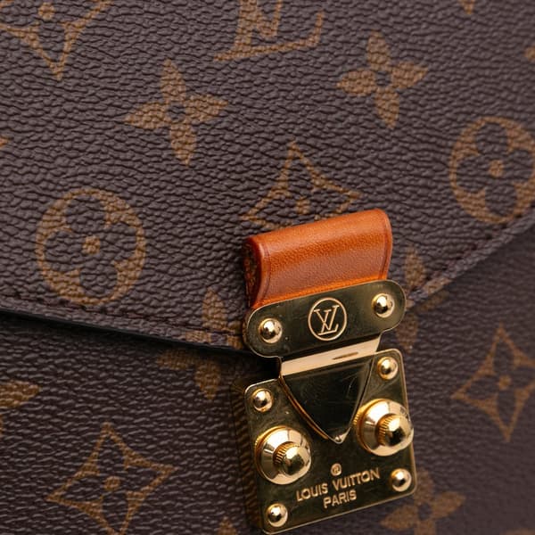 Pre-owned Louis Vuitton Monogram Pochette Metis Brown