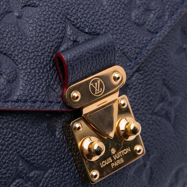 Pre-owned Louis Vuitton Monogram Empreinte Pochette Metis Blue