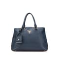 Miniatyrbillede 1 af 10: Pre-owned Prada Vitello Daino Open Convertible Tote Blue