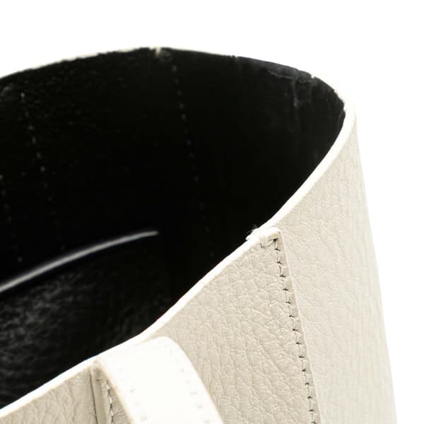 Pre-owned Balenciaga Leather Everyday Tote XXS White