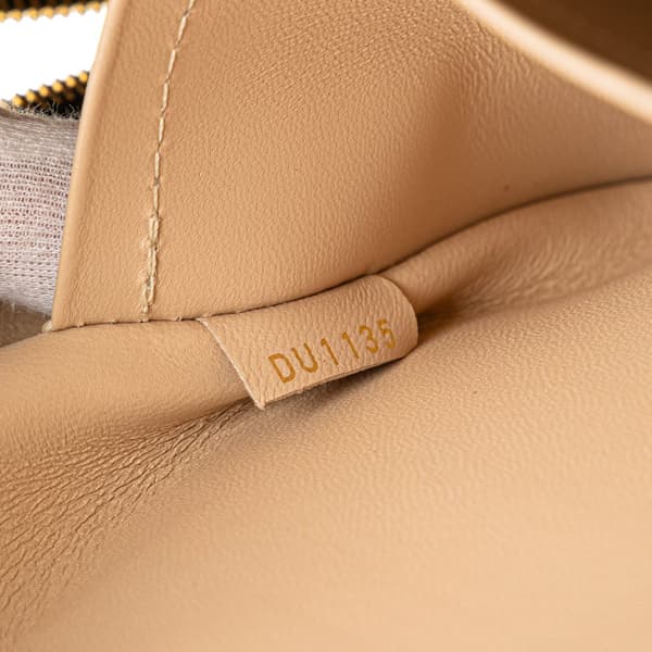 Pre-owned Louis Vuitton Quilted Lambskin Malletage Dora PM Black