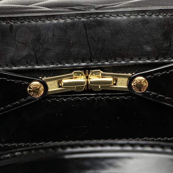 Pre-owned Louis Vuitton Quilted Lambskin Malletage Dora PM Black