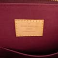 Miniatyrbillede 5 af 10: Pre-owned Louis Vuitton Monogram Vernis Alma PM Red