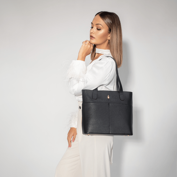 MARIE - Svart shoppingväska i läder